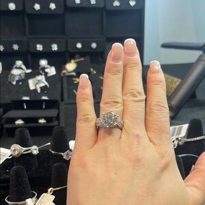 Elegant Silver Diamond Ring